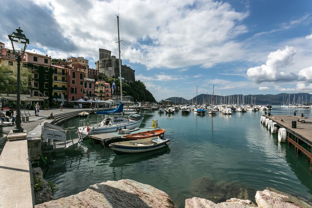 Al Molo Sea View Rooms Lerici Kültér fotó