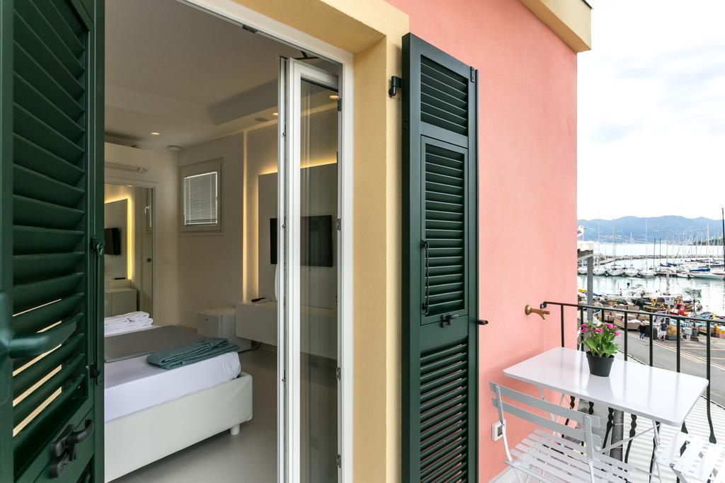 Al Molo Sea View Rooms Lerici Kültér fotó