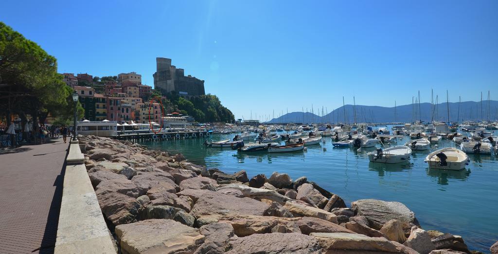 Al Molo Sea View Rooms Lerici Kültér fotó