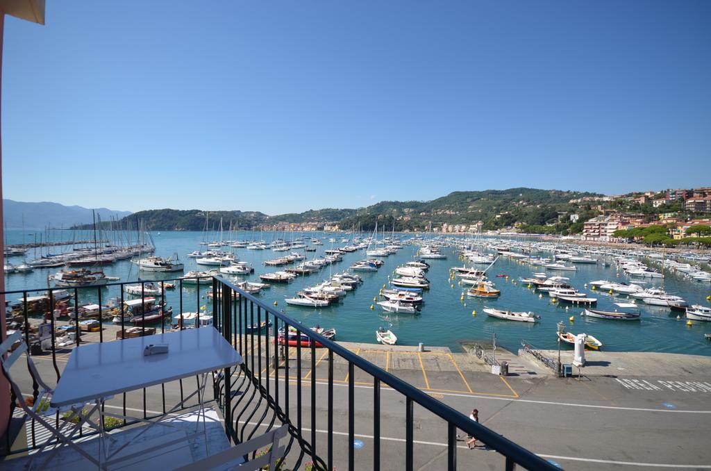 Al Molo Sea View Rooms Lerici Kültér fotó