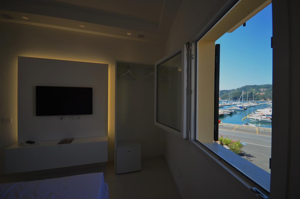 Al Molo Sea View Rooms Lerici Kültér fotó